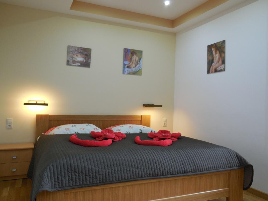Penzion Pod Brezinou Trencin Room photo